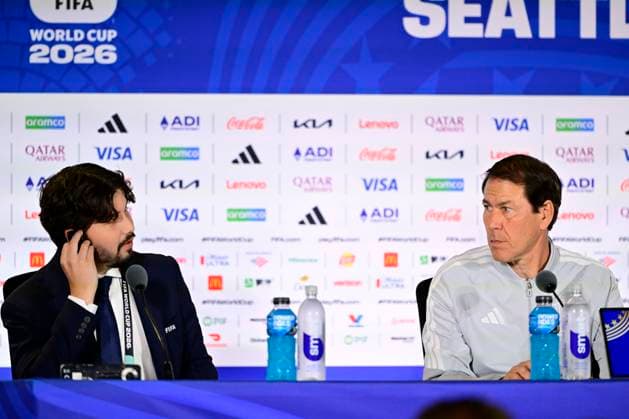 Belgian national football team - FIFA World Cup, WM, Weltmeisterschaft, Fussball 2026 - media activities 05 07 2026 SEATTLE, UNITED STATES OF AMERICA - JULY 05 : Garcia Rudi head coach of Belgium looks at a FIFA delegate who is making a statement about the Fifa to lift the US striker Folarin Balogun s one-game ban pictured during a press conference, PK, Pressekonferenz at the Lumen Field Stadium prior to the USA vs Belgium Round of 16 match during the 2026 FIFA World Cup on July 5, 2026 in Seattle, United States of America, 05 07 2026 Seattle United States of America  Copyright: xJanxDexMeuleneirx