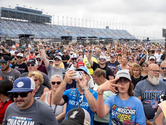 JOLIET, IL - JULY 05: Fans cheer while Country Music Artist Mitchell Tenpenny performs during Busch Light Summer Music Series before the NASCAR, Motorsport, USA Cup Series eero 400 on July 5, 2026, at Chicagoland Speedway in Joliet, IL. (Photo by Joseph Weiser Icon Sportswire) AUTO: JUL 05 NASCAR Cup Series eero 400 EDITORIAL USE ONLY Icon260705015400