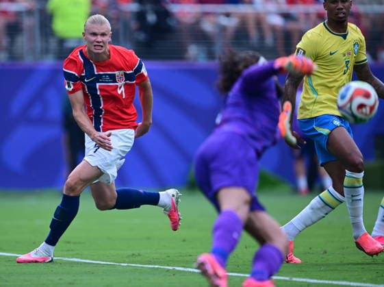 Brazil v Norway - FIFA World Cup, WM, Weltmeisterschaft, Fussball 2026 - Round of 16 NEW JERSEY, UNITED STATES - JULY 05: Erling Haaland of Norway in action during the FIFA World Cup 2026 Round of 16 match between Brazil and Norway at New Jersey Stadium (MetLife Stadium) in East Rutherford, New Jersey, USA, on July 05, 2026. Abdulhamid Hosbas Anadolu New Jersey United States. Editorial use only. Please get in touch for any other usage.  Copyright: x2026xAnadoluxAbdulhamidxHosbasx
