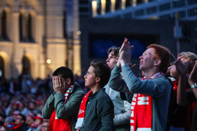 World Cup 2026: Brazil - Norway Oslo 20260705. Audiences watch the World Cup match between Brazil and Norway shown on a big screen at Radhusplassen in Oslo on Sunday evening. Photo: Trond R. Teigen NTB Oslo Norway EDITORIAL USE ONLY. RESTRICTED USE FOR BETTING COMPANIES Ref:_SPO2HTMigjwC_s.jpg *** 2026 World Cup Brazil Norway Oslo July 5, 2026 Spectators watch the World Cup match between Brazil and Norway shown on a big screen at Radhusplassen in Oslo on Sunday evening. Photo: Trond R. Teigen, NTB, Oslo, Norway. EDITORIAL USE ONLY. RESTRICTED USE FOR BETTING COMPANIES.  Copyright: xTrondxR.xTeigenx xNTBx