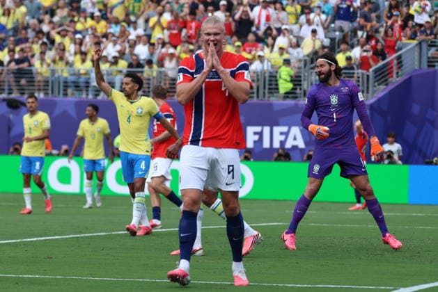 FIFA World Cup, WM, Weltmeisterschaft, Fussball 2026 - Round of 16 - Brazil vs Norway Erling Haaland of Norway reacts after missing a chance during the FIFA World Cup 2026 Round of 16 match Brazil against Norway, in East Rutherford, New Jersey, USA, 05 July 2026. EAST RUTHERFORD United States  Copyright: xOLGAxFEDOROVAx