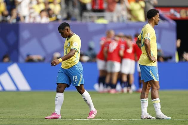 EAST RUTHERFORD, NEW JERSEY - Brazil s Endrick is disappointed after the 0-1 defeat during the 2026 FIFA World Cup, WM, Weltmeisterschaft, Fussball Round of 16 match between Brazil and Norway at Metlife Stadium on July 5, 2026, in East Rutherford, New Jersey, United States. MAURICE VAN STEEN ANP FIFA World Cup 2026 - round of 16 2026 xVIxANPxSportx xMauricexvanxSteenxIVx 562897261 originalFilename: 562897261.jpg