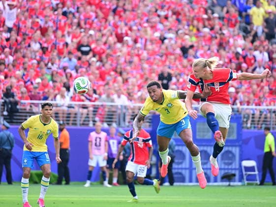 Brazil v Norway - FIFA World Cup, WM, Weltmeisterschaft, Fussball 2026 - Round of 16 NEW JERSEY, UNITED STATES - JULY 05: Erling Haaland of Norway scores a goal during the FIFA World Cup 2026 Round of 16 match between Brazil and Norway at New Jersey Stadium (MetLife Stadium) in East Rutherford, New Jersey, USA, on July 05, 2026. Abdulhamid Hosbas Anadolu New Jersey United States. Editorial use only. Please get in touch for any other usage.  Copyright: x2026xAnadoluxAbdulhamidxHosbasx