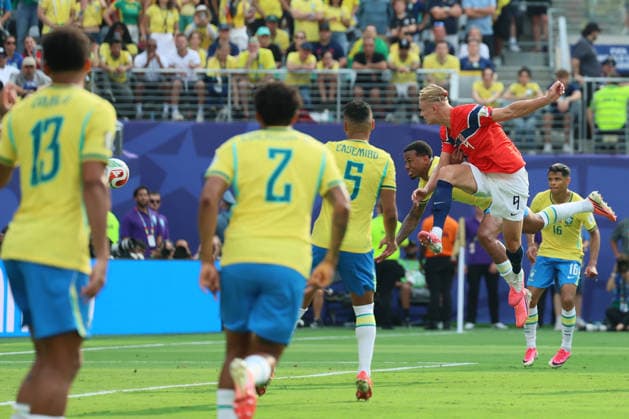 Brazil v Norway: Round of 16 - FIFA World Cup, WM, Weltmeisterschaft, Fussball 2026 Erling Haaland of Norway scores 1st goal during the FIFA World Cup 2026 Round Of 16 match between Brazil and Norway at New York New Jersey Stadium on July 5, 2026 in East Rutherford, New Jersey. East Rutherford New York New Jersey Stadium NJ United States Copyright: xAllstarxPicturexLibraryxLtdx