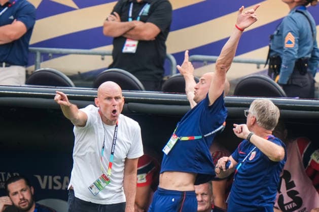 World Cup 2026: Brazil - Norway East Rutherford, New Jersey , USA 20260705. Norway national team, Nationalteam manager Stale Solbakken after the 0-2 goal by Haaland during the round of 16 between Brazil and Norway during the 2026 World Cup at the New Jersey stadium. Photo: Terje Pedersen NTB East Rutherford, New Jersey United States EDITORIAL USE ONLY. RESTRICTED USE FOR BETTING COMPANIES Ref:_SPOvOSp5AwmRlA.jpg *** 2026 World Cup: Brazil vs. Norway, East Rutherford, New Jersey, USA 20260705 Norway national team manager Stale Solbakken after Haaland’s 0–2 goal during the Round of 16 match between Brazil and Norway at the 2026 World Cup at the New Jersey stadium. Photo: Terje Pedersen, NTB, East Rutherford, New Jersey, United States. EDITORIAL USE ONLY. RESTRICTED USE FOR BETTING COMPANIES.  Copyright: xTerjexPedersenx xNTBx
