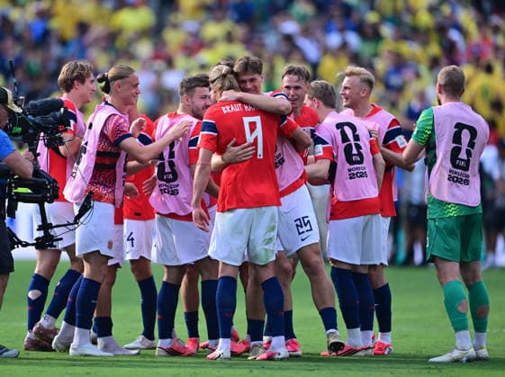 Brazil v Norway - FIFA World Cup, WM, Weltmeisterschaft, Fussball 2026 - Round of 16 NEW JERSEY, UNITED STATES - JULY 05: Erling Haaland of Norway celebrates with his teammates after the FIFA World Cup 2026 Round of 16 match between Brazil and Norway at New Jersey Stadium (MetLife Stadium) in East Rutherford, New Jersey, USA, on July 05, 2026. Abdulhamid Hosbas Anadolu New Jersey United States. Editorial use only. Please get in touch for any other usage.  Copyright: x2026xAnadoluxAbdulhamidxHosbasx