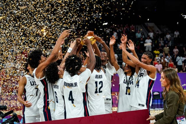 United States v Serbia: Final - FIBA U17, U 17 Basketball World Cup 2026 Team USA celebrates with the trophy after winning the FIBA U17 Basketball World Cup final match against Serbia at BDC Main Venue in Istanbul, Turkey, on July 5, 2026. Istanbul Istanbul Turkey  Copyright: xYagizxGurtugx originalFilename:gurtug-usavserb260705_npQFi.jpg