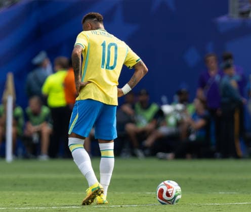 EAST RUTHERFORD, NEW JERSEY - JULY 5: Neymar of Brazil shows dejection during the FIFA World Cup, WM, Weltmeisterschaft, Fussball 2026 Round Of 16 match between Brazil and Norway at New York New Jersey Stadium on July 5, 2026 in East Rutherford, New Jersey.  Copyright: xMBxMediax