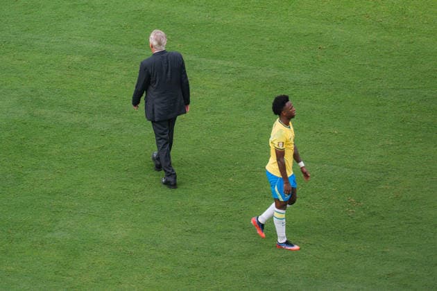 FIFA Fussball Weltmeisterschaft 2026, Achtelfinale, Brasilien vs. Norwegen, 05.07.2026, New Jersey Stadion Trauer Enttäuschung bei Vinicius Junior Carlo Ancelotti *** 2026 FIFA World Cup, Round of 16, Brazil vs. Norway, July 5, 2026, New Jersey Stadium: Sadness and Disappointment for Vinicius Junior and Carlo Ancelotti Copyright: xBahhoxKarax