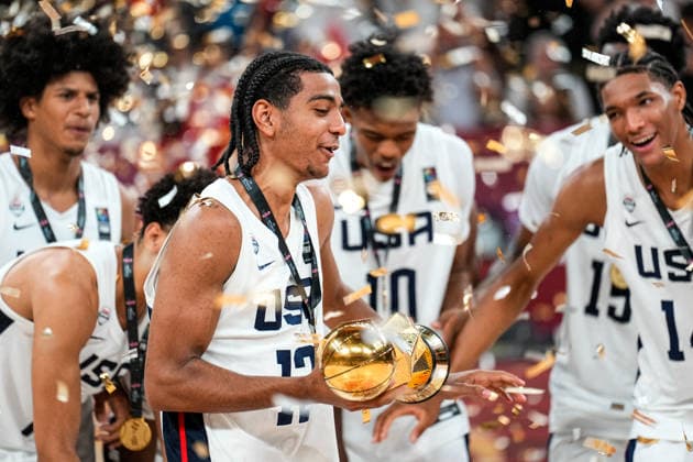 United States v Serbia: Final - FIBA U17, U 17 Basketball World Cup 2026 Beckham Black of the United States holds the World Cup trophy during the medal ceremony after the FIBA U17 Basketball World Cup final match between the United States and Serbia at BDC Main Venue on July 5, 2026, in Istanbul, Turkey. Istanbul Istanbul Turkey  Copyright: xYagizxGurtugx originalFilename:gurtug-usavserb260705_np1Qn.jpg