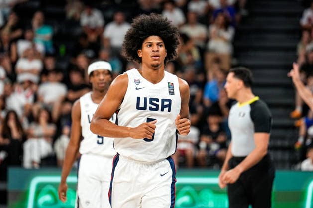 United States v Serbia: Final - FIBA U17, U 17 Basketball World Cup 2026 Asa Montgomery of the United States focuses on the ball during the FIBA U17 Basketball World Cup final match between the United States and Serbia at BDC Main Venue in Istanbul, Turkey, on July 5, 2026. Istanbul Istanbul Turkey  Copyright: xYagizxGurtugx originalFilename:gurtug-usavserb260705_npnJp.jpg