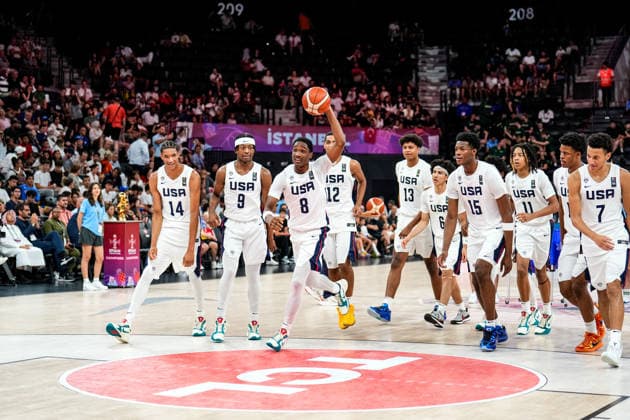 United States v Serbia: Final - FIBA U17, U 17 Basketball World Cup 2026 Team USA stands before the FIBA U17 Basketball World Cup final match against Serbia at BDC Main Venue in Istanbul, Turkey, on July 5, 2026. Istanbul Istanbul Turkey  Copyright: xYagizxGurtugx originalFilename:gurtug-usavserb260705_npwJp.jpg