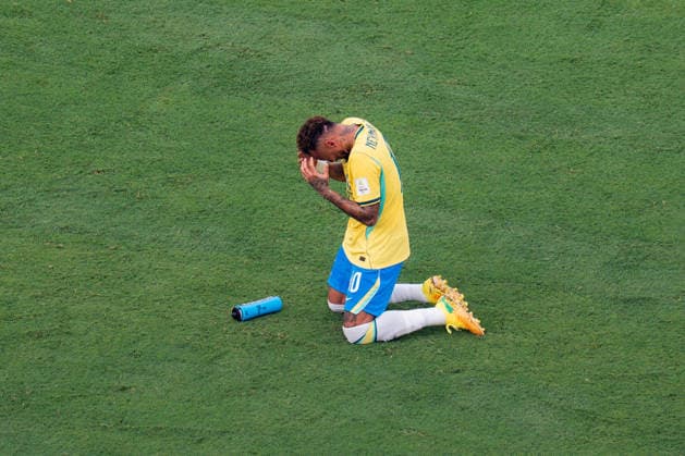 FIFA Fussball Weltmeisterschaft 2026, Achtelfinale, Brasilien vs. Norwegen, 05.07.2026, New Jersey Stadion Neymar Junior Jr in Tränen am Beten in Trauer Enttäuschung *** 2026 FIFA World Cup, Round of 16, Brazil vs. Norway, July 5, 2026, New Jersey Stadium: Neymar Jr. in tears, praying, grieving, disappointed Copyright: xBahhoxKarax