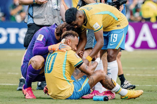 Brazil vs. Norway NOVA JERSEY, NJ - 05.07.2026: BRAZIL VS. NORWAY - Neymar Junior of Brazil laments the team& 39;s elimination after the match between Brazil and Norway, valid for the round of 16 of the 2026 World Cup, held at MetLife Stadium in New Jersey, United States. (Photo: Marcelo Machado de Melo Fotoarena) x2980087x  MarceloxMachadoxdexMelo