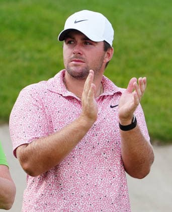 SILVIS, IL - JULY 05: PGA, Golf Herren golfer Chris Gotterup claps during the trophy ceremony after winning the John Deere Classic on July 5, 2026, at TPC Deere Run in Silvis, Illinois. (Photo by Brian Spurlock Icon Sportswire) GOLF: JUL 05 PGA John Deere Classic EDITORIAL USE ONLY Icon26070518
