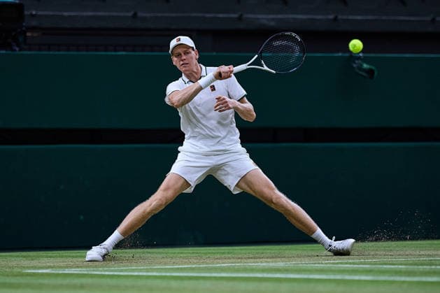 July 5, 2026, London, London, Great Britain: Jannik Sinner of Italy returns with forehand during The Championships Wimbledon , 5.7.2026 in London (All England Lawn Tennis and Croquet Club), Great Britain Tennis 2026: Grand Slam: The Championships Wimbledon: 7th Day: 4th Round: SINNER 6:3 7:6 6:3 MOCHIZUKI  - ZUMAs343 20260705_zsp_s343_209 Copyright: xMathiasxSchulzx