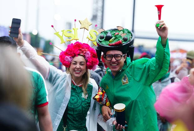 Mexico fans Mexico v England, 2026 FIFA World Cup, WM, Weltmeisterschaft, Fussball Round of 16, Football, Azteca Stadium, Mexico City, Mexico - 05 Jul 2026Mexico City Azteca Stadium Mexico  Copyright: xJavierxGarcia Shutterstockx 16975483f