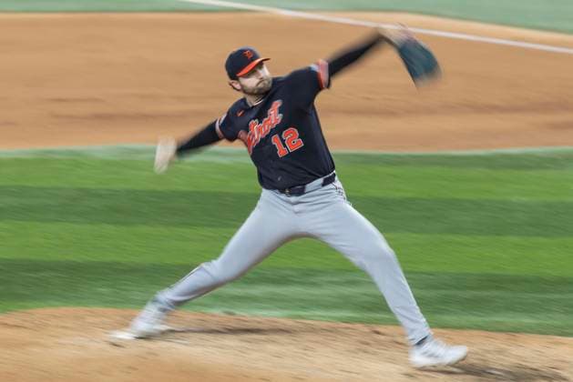 July 5, 2026, Arlington, Texas, USA: Detroit Tigers pitcher CASEY MIZE (12) during a MLB, Baseball Herren, USA game between the Detroit Tigers and Texas Rangers at Globe Life Field. Tigers win 6-3. Arlington USA - ZUMAf180 20260705_zsp_f180_023 Copyright: xMarkxFannx