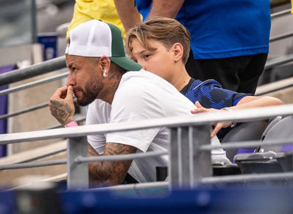 Neymar of Brazil is seen with his son Davi Lucca in the stand after the FIFA Men’s World Cup 2026 Round of 16 football match between Brazil and Norway at New York New Jersey Stadium, in East Rutherford on July 5th 2026 (Photo by Ricardo Nogueira SPP)  Copyright: xRicardoxNogueira SPPx Sportspressphoto_SPR185559