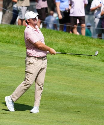 SILVIS, IL - JULY 05: PGA, Golf Herren golfer Chris Gotterup plays his second shot on the 18th hole during the final round of the John Deere Classic on July 5, 2026, at TPC Deere Run in Silvis, Illinois. (Photo by Brian Spurlock Icon Sportswire) GOLF: JUL 05 PGA John Deere Classic EDITORIAL USE ONLY Icon26070536