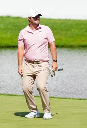 SILVIS, IL - JULY 05: PGA, Golf Herren golfer Chris Gotterup putts on the 18th hole during the final round of the John Deere Classic on July 5, 2026, at TPC Deere Run in Silvis, Illinois. (Photo by Brian Spurlock Icon Sportswire) GOLF: JUL 05 PGA John Deere Classic EDITORIAL USE ONLY Icon26070540
