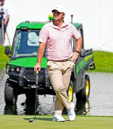SILVIS, IL - JULY 05: PGA, Golf Herren golfer Chris Gotterup waits to putt on the 18th hole during the final round of the John Deere Classic on July 5, 2026, at TPC Deere Run in Silvis, Illinois. (Photo by Brian Spurlock Icon Sportswire) GOLF: JUL 05 PGA John Deere Classic EDITORIAL USE ONLY Icon26070543
