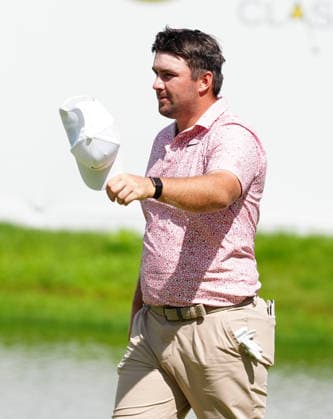 SILVIS, IL - JULY 05: PGA, Golf Herren golfer Chris Gotterup walks off the 18th green after finishing during the final round of the John Deere Classic on July 5, 2026, at TPC Deere Run in Silvis, Illinois. (Photo by Brian Spurlock Icon Sportswire) GOLF: JUL 05 PGA John Deere Classic EDITORIAL USE ONLY Icon26070547