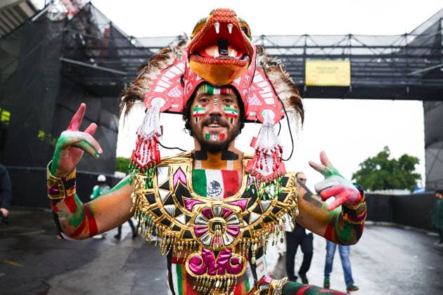 Mexican fan in costume during the FIFA World Cup, WM, Weltmeisterschaft, Fussball 2026 last 16 match between Mexico and England at the Estadio Azteca, Mexico City, Mexico on 5 July 2026. Copyright: xPeterxDovganx 45230021