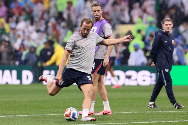 FIFA World Cup, WM, Weltmeisterschaft, Fussball 2026 - Round of 16 - Mexico vs. England Harry Kane of England warms up ahead of the FIFA World Cup 2026 Round of 16 soccer match between Mexico and England, in Mexico City, Mexico, 05 July 2026. Ciudad de Mexico Mexico  Copyright: xJOSExMENDEZx