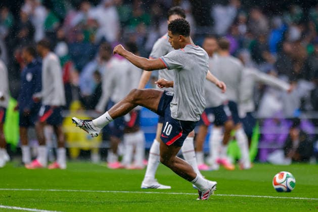 FIFA World Cup, WM, Weltmeisterschaft, Fussball 2026 MEXICO VS ENGLAND FIFA WORLD CUP 2026 MEXICO VS ENGLAND MEXICO VS ENGLAND 05072026 MEXICO CITY, MEXICO. Action photo of Jude Bellingham of England, during game of the FIFA World Cup 2026 held at the Estadio Ciudad de Mexico of Mexico City. Foto de accion de Jude Bellingham de Inglaterra, durante juego de Copa del Mundo 2026 de la FIFA en el Estadio Ciudad de MÃ xico de la Ciudad de Mexico. PHOTO BY IMAGENSHOP AGENCIA FOTOGRAFICA MEXICO CITY MEXICO CITY MEXICO *** FIFA WORLD CUP 2026 MEXICO VS ENGLAND FIFA WORLD CUP 2026 MEXICO VS ENGLAND MEXICO VS ENGLAND 07 05 2026 MEXICO CITY, MEXICO Action photo of Jude Bellingham of England during a match of the 2026 FIFA World Cup held at the Estadio Ciudad de México in Mexico City Action photo of Jude Bellingham of England, during a 2026 FIFA World Cup match at the Estadio Ciudad de México in Mexico City PHOTO BY IMAGENSHOP PHOTO AGENCY MEXICO CITY MEXICO CITY MEXICO Copyright: xIMAGENSHOPxAGENCIAxFOTOGRAFICAx