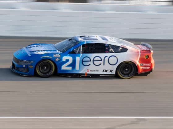 JOLIET, IL - JULY 05: Josh Berry ( 21 Wood Brothers Racing eero Ford) passes along turn one during the NASCAR, Motorsport, USA Cup Series eero 400 on July 5, 2026, at Chicagoland Speedway in Joliet, IL. (Photo by Joseph Weiser Icon Sportswire) AUTO: JUL 05 NASCAR Cup Series eero 400 EDITORIAL USE ONLY Icon260705048400