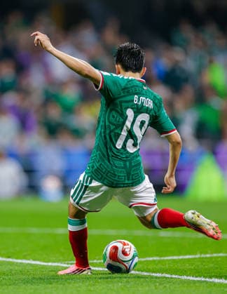 FIFA World Cup, WM, Weltmeisterschaft, Fussball 2026 MEXICO VS ENGLAND FIFA WORLD CUP 2026 MEXICO VS ENGLAND MEXICO VS ENGLAND 05072026 MEXICO CITY, MEXICO. Action photo of Gilberto Mora (19) of Mexico, during game of the FIFA World Cup 2026 held at the Estadio Ciudad de Mexico of Mexico City. Foto de accion de Gilberto Mora (19) de Mexico, durante juego de Copa del Mundo 2026 de la FIFA en el Estadio Ciudad de MÃ xico de la Ciudad de Mexico. PHOTO BY IMAGENSHOP AGENCIA FOTOGRAFICA MEXICO CITY MEXICO CITY MEXICO *** FIFA WORLD CUP 2026 MEXICO VS ENGLAND FIFA WORLD CUP 2026 MEXICO VS ENGLAND MEXICO VS ENGLAND 07 05 2026 MEXICO CITY, MEXICO Action photo of Gilberto Mora (No. 19) of Mexico during a match of the 2026 FIFA World Cup held at the Estadio Ciudad de México in Mexico City Action photo of Gilberto Mora (No. 19) of Mexico, during a 2026 FIFA World Cup match at the Estadio Ciudad de México in Mexico City PHOTO BY IMAGENSHOP PHOTO AGENCY MEXICO CITY MEXICO CITY MEXICO Copyright: xIMAGENSHOPxAGENCIAxFOTOGRAFICAx