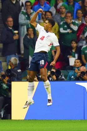 Jude Bellingham of England celebrates scoring the opening goal Mexico v England, 2026 FIFA World Cup, WM, Weltmeisterschaft, Fussball Round of 16, Football, Azteca Stadium, Mexico City, Mexico - 05 Jul 2026Mexico City Azteca Stadium Mexico  Copyright: xJavierxGarcia Shutterstockx 16975483bu