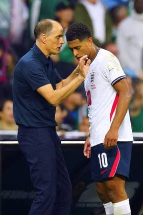 Thomas Tuchel with Jude Bellingham of England Mexico v England, 2026 FIFA World Cup, WM, Weltmeisterschaft, Fussball Round of 16, Football, Azteca Stadium, Mexico City, Mexico - 05 Jul 2026Mexico City Azteca Stadium Mexico  Copyright: xJavierxGarcia Shutterstockx 16975483ca