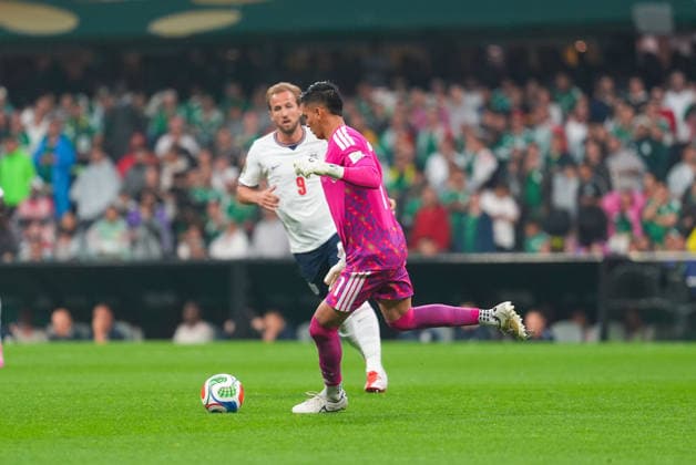 Mexico v England - FIFA World Cup, WM, Weltmeisterschaft, Fussball 2026 - Round of 16 MEXICO CITY, MEXICO - JULY 05: Raul Rangel (1) of Mexico in action during the FIFA World Cup 2026 Round of 16 match between Mexico and England at Mexico Stadium (Estadio Azteca) in Mexico City, Mexico on July 05, 2026. Juancho Torres Anadolu Mexico City Mexico. Editorial use only. Please get in touch for any other usage.  Copyright: x2026xAnadoluxJuanchoxTorresx