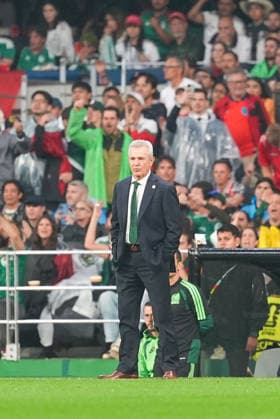 Mexico v England - FIFA World Cup, WM, Weltmeisterschaft, Fussball 2026 - Round of 16 MEXICO CITY, MEXICO - JULY 05: Javier Aguirre head coach of Mexico looks on during the FIFA World Cup 2026 Round of 16 match between Mexico and England at Mexico Stadium (Estadio Azteca) in Mexico City, Mexico on July 05, 2026. Juancho Torres Anadolu Mexico City Mexico. Editorial use only. Please get in touch for any other usage.  Copyright: x2026xAnadoluxJuanchoxTorresx