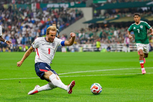 FIFA World Cup, WM, Weltmeisterschaft, Fussball 2026 MEXICO VS ENGLAND MEXICO VS ENGLAND 05072026 MEXICO CITY, MEXICO. Action photo of Harry Kane (9) of England, during game of the FIFA World Cup 2026 held at the Estadio Ciudad de Mexico of Mexico City. Foto de accion de Harry Kane (9) de Inglaterra, durante juego de Copa del Mundo 2026 de la FIFA en el Estadio Ciudad de MÃ xico de la Ciudad de Mexico. PHOTO BY IMAGENSHOP AGENCIA FOTOGRAFICA *** FIFA WORLD CUP 2026 MEXICO VS ENGLAND MEXICO VS ENGLAND 07 05 2026 MEXICO CITY, MEXICO Action photo of Harry Kane (No. 9) of England during a match of the 2026 FIFA World Cup held at the Estadio Ciudad de México in Mexico City Action photo of Harry Kane (No. 9) of England, during a 2026 FIFA World Cup match at the Estadio Ciudad de México in Mexico City PHOTO BY IMAGENSHOP PHOTO AGENCY Copyright: xYOALIxMARTINEZx