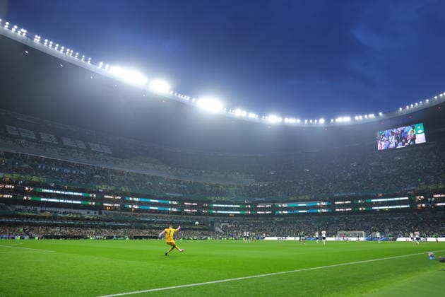 MEXICO CITY, MEXICO - JULY 5: Jordan Pickford of England takes a goal kick during the FIFA World Cup, WM, Weltmeisterschaft, Fussball 2026 Round Of 16 match between Mexico and England at Mexico City Stadium on July 5, 2026 in Mexico City, Mexico.  Copyright: xMBxMediax
