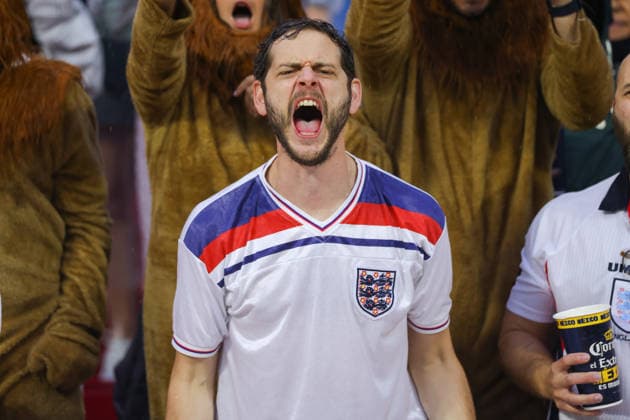 MEXICO CITY, MEXICO - JULY 5: An England fan shouts during the FIFA World Cup, WM, Weltmeisterschaft, Fussball 2026 Round Of 16 match between Mexico and England at Mexico City Stadium on July 5, 2026 in Mexico City, Mexico.  Copyright: xMBxMediax