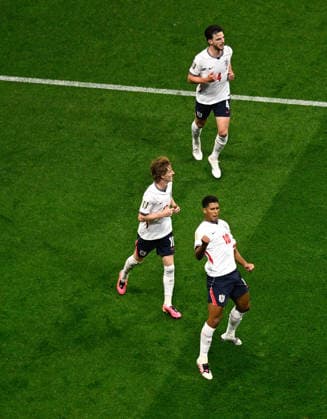 (260706) -- MEXICO CITY, July 6, 2026 -- Jude Bellingham (bottom) of England celebrates scoring during the round of 16 match between Mexico and England at the 2026 FIFA World Cup, WM, Weltmeisterschaft, Fussball at the Mexico City Stadium, Mexico, July 5, 2026. ) (SP)MEXICO-MEXICO CITY-FOOTBALL-FIFA WORLD CUP-ROUND OF 16-MEX VS ENG LixMuzi 