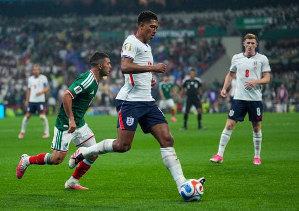 Mexico v England - FIFA World Cup, WM, Weltmeisterschaft, Fussball 2026 - Round of 16 MEXICO CITY, MEXICO - JULY 05: Jude Bellingham (10) of England in action during the FIFA World Cup 2026 Round of 16 match between Mexico and England at Mexico Stadium (Estadio Azteca) in Mexico City, Mexico on July 05, 2026. Juancho Torres Anadolu Mexico City Mexico. Editorial use only. Please get in touch for any other usage.  Copyright: x2026xAnadoluxJuanchoxTorresx