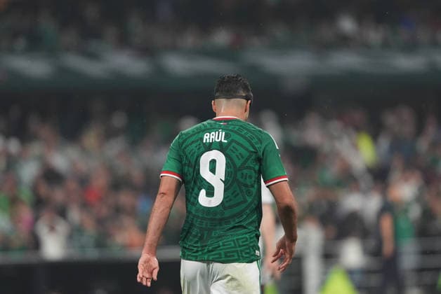 Mexico v England Round of 16 FIFA World Cup, WM, Weltmeisterschaft, Fussball 2026 Raul JimÃ nez 9 of Mexico national team, Nationalteam during the FIFA World Cup 2026 round of 16 match between Mexico and England at Mexico City stadium. on July 5, 2026 in Mexico City, Mexico. (Photo by Ian Robles Eyepix Group) Copyright: xIanxRobles xEyepixxGroupx EL_05072026_191153JPEG