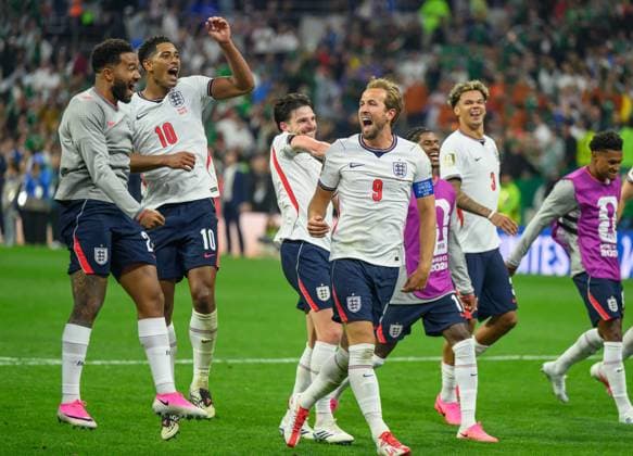 05 July 2026 - Mexico v England - Azteca Stadium- Mexico City - R16 - 2026 World Cup - USA. 05 July 2026 - Mexico v England - Azteca Stadium- Mexico City - R16 - 2026 World Cup - USA. England players celebrates victory at the final whistle. Picture : Mark Pain MEXICO CITY MEXICO  Copyright: xMarkxPainx