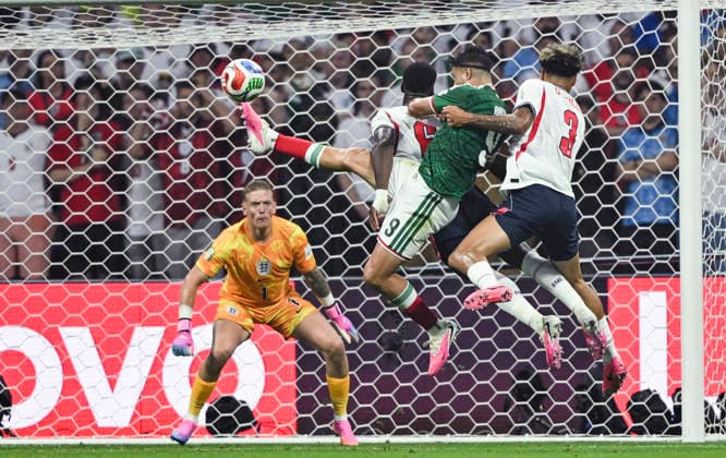 (260706) -- MEXICO CITY, July 6, 2026 -- Raul Jimenez (2nd R) of Mexico vies with Marc Guehi (2nd L) and Nico O Reilly (1st R) of England during the round of 16 match between Mexico and England at the 2026 FIFA World Cup, WM, Weltmeisterschaft, Fussball at the Mexico City Stadium, Mexico, July 5, 2026. ) (SP)MEXICO-MEXICO CITY-FOOTBALL-FIFA WORLD CUP-ROUND OF 16-MEX VS ENG WuxWei 