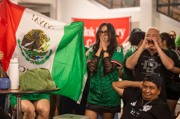 July 5, 2026, Los Angeles, California, USA: Soccer fans react while watching a live broadcast of the FIFA World Cup, WM, Weltmeisterschaft, Fussball Round of 32 soccer match between Mexico and England at a watch party in Los Angeles, on Sunday, July 5, 2026. Los Angeles USA - ZUMAc68_ 20260705_zaf_c68_008 Copyright: xRingoxChiux