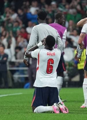 Mexico v England - FIFA World Cup, WM, Weltmeisterschaft, Fussball 2026 - Round of 16 MEXICO CITY, MEXICO - JULY 05: Marc Guehi of England celebrate the victory after the FIFA World Cup 2026 Round of 16 match between Mexico and England at Mexico Stadium (Estadio Azteca) in Mexico City, Mexico on July 05, 2026. Juancho Torres Anadolu Mexico City Mexico. Editorial use only. Please get in touch for any other usage.  Copyright: x2026xAnadoluxJuanchoxTorresx