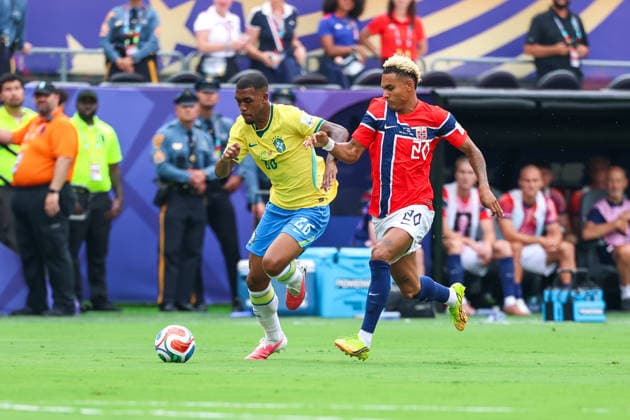 July 5, 2026, East Rutherford, Nj, United States: Rayan player of Brazil and Lucas Paqueta player of Brazil during the Round of 16 match between Brazil and Norway at the FIFA World Cup, WM, Weltmeisterschaft, Fussball at New York New Jersey Stadium, in East Rutherford, United States, on Sunday, July 05, 2026. FIFA World Cup 2026 - Round Of 16 - Brazil V Norway  - ZUMAv122 20260705_aap_v122_289 Copyright: xWilliamxVolcovx