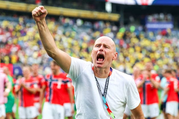 July 5, 2026, East Rutherford, Nj, United States: Stale Solbakken Coach of Norway celebrates qualifying for the quarterfinals after defeating Brazil 2-1 to the Round of 16 match at the FIFA World Cup, WM, Weltmeisterschaft, Fussball at New York New Jersey Stadium, in East Rutherford, United States, on Sunday, July 05, 2026. FIFA World Cup 2026 - Round Of 16 - Brazil V Norway  - ZUMAv122 20260705_aap_v122_301 Copyright: xWilliamxVolcovx