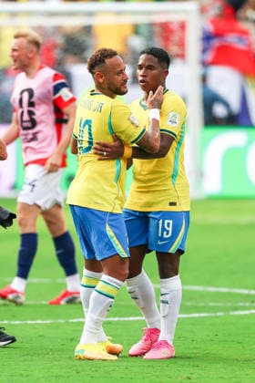 July 5, 2026, East Rutherford, Nj, United States: Neymar Jr. and Endrick players of Brazil after the Round of 16 match between Brazil and Norway at the FIFA World Cup, WM, Weltmeisterschaft, Fussball at New York New Jersey Stadium, in East Rutherford, United States, on Sunday, July 05, 2026. East Rutherford United States - ZUMAv122 20260705_aap_v122_190 Copyright: xWilliamxVolcovx