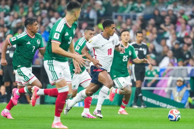 Jude Bellingham of England runs with the ball during the FIFA Men’s World Cup 2026 round of 16 football match between Mexico and England at Mexico City Stadium, in Mexico City on July 5th 2026 (Photo by Alexandra Fechete SPP)  Copyright: xAlexandraxFechete SPPx Sportspressphoto_SPR185779